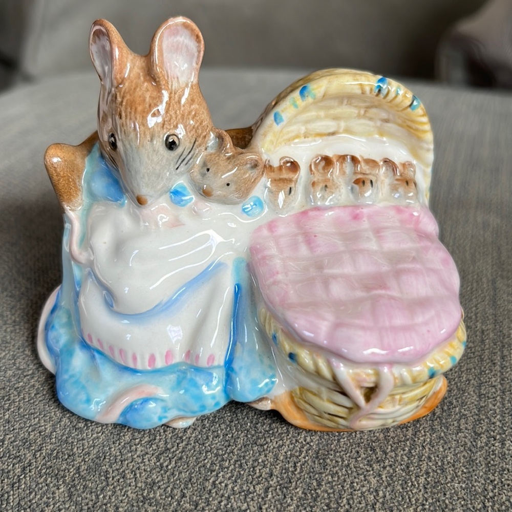 Vintage Hunca Munca Figurine